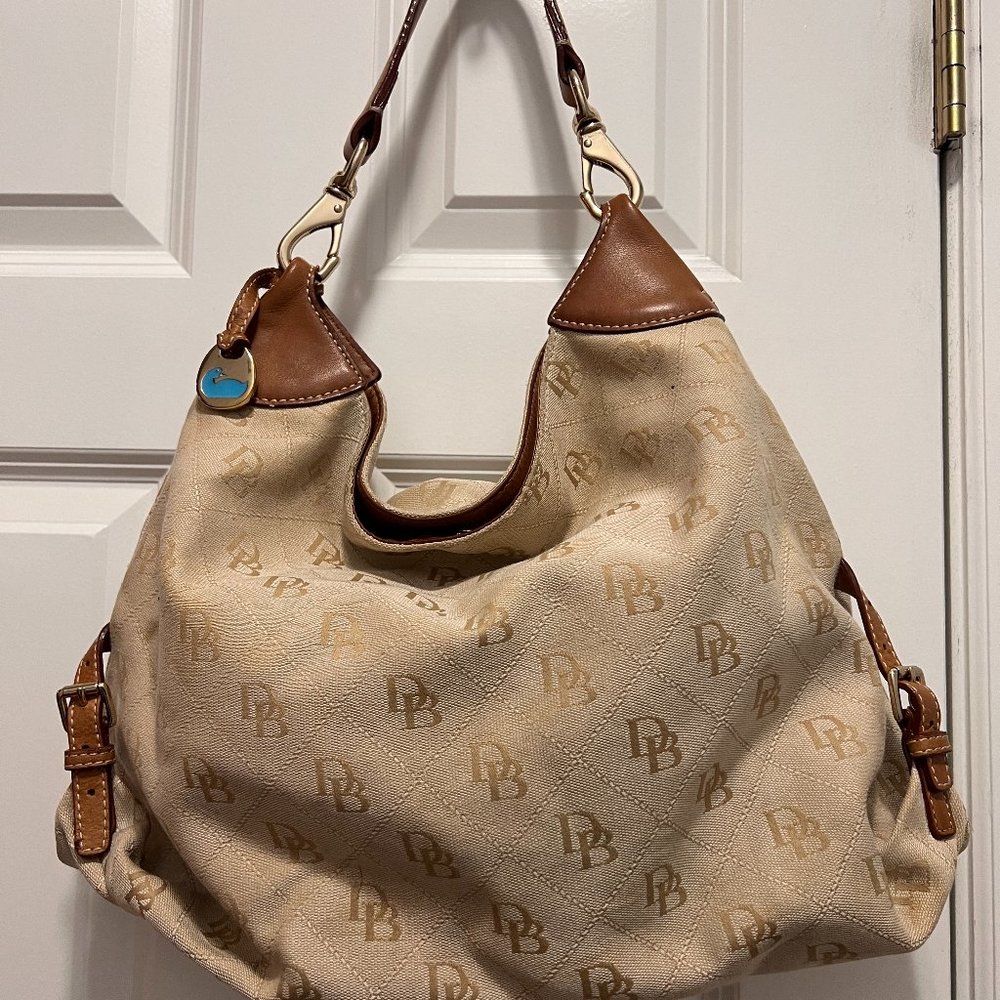 Dooney & Bourke Shoulder bag